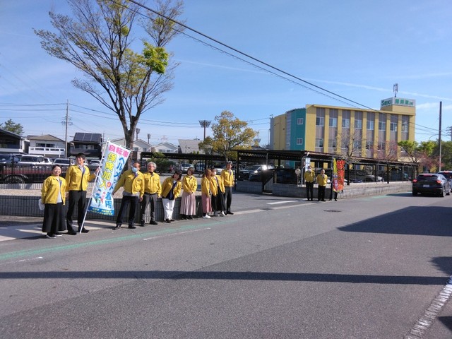 交通安全活動を実施しました