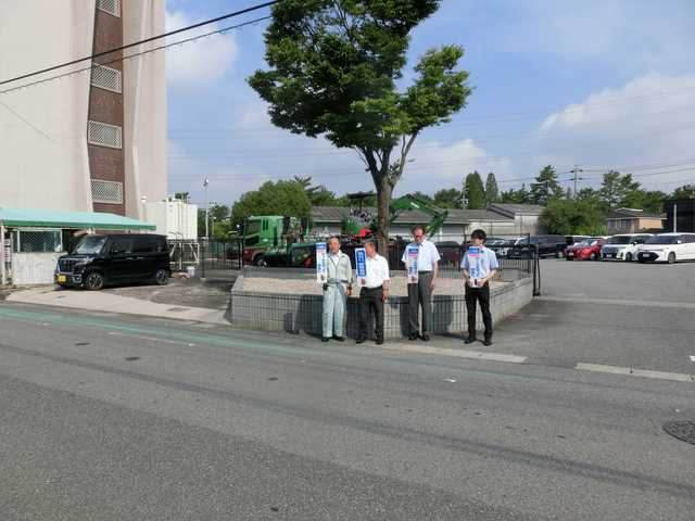 交通安全活動を実施しました