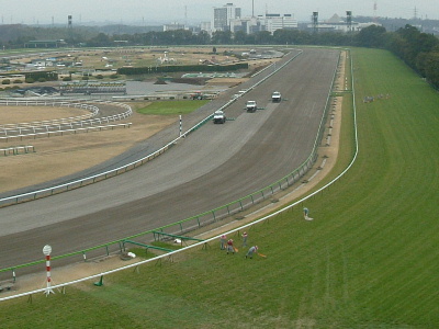 中京競馬場内保守管理作業：競馬開催作業